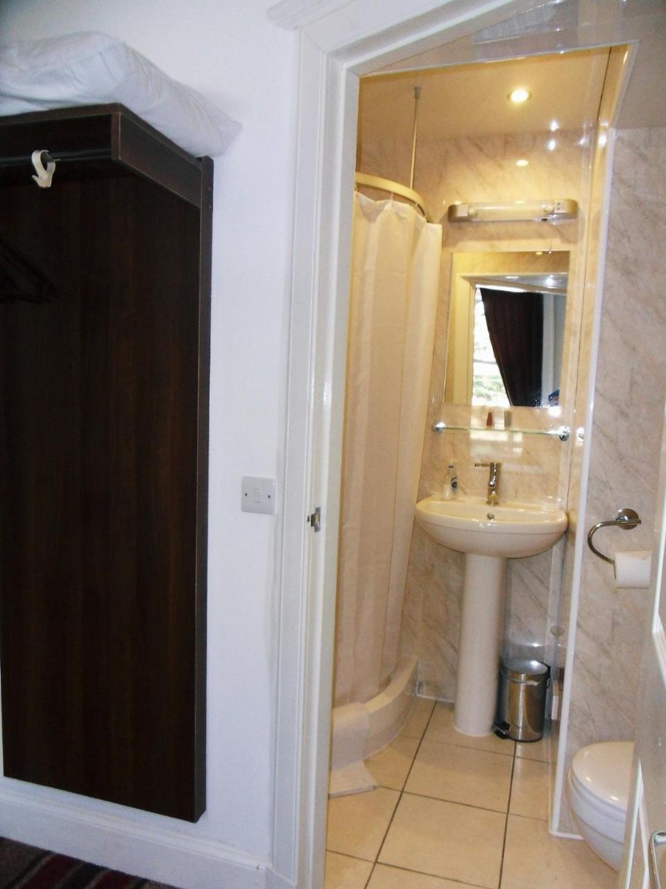 Blossom Guest House Единбург Екстериор снимка